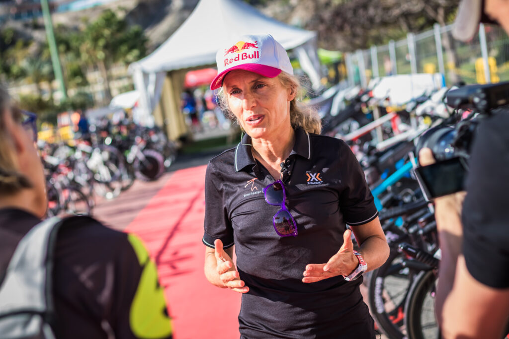 Profesional durante los preparativos de un evento deportivo